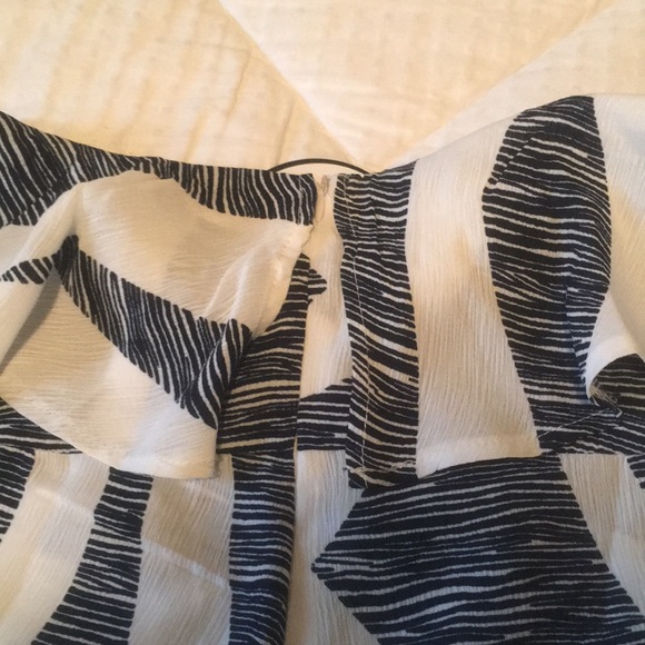 Romper - Picture 3 of 5